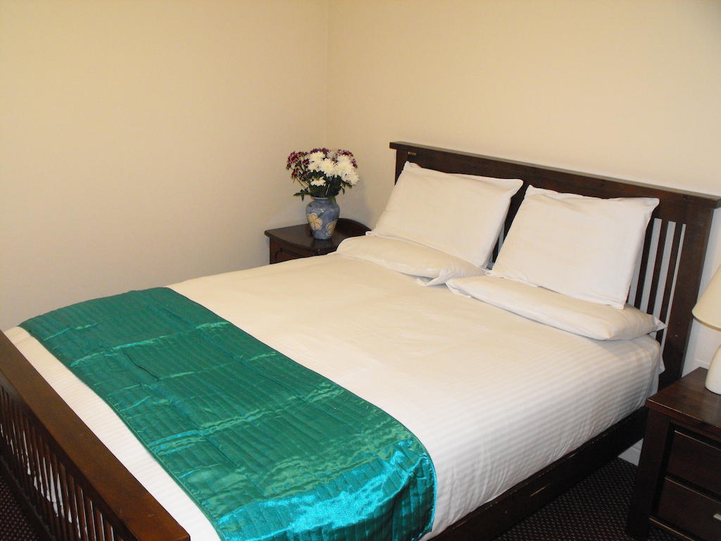 Hazelbrook Lodge Dublin Room photo