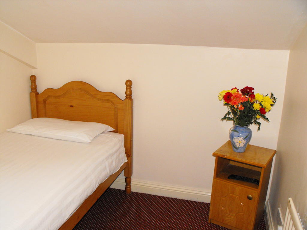 Hazelbrook Lodge Dublin Room photo